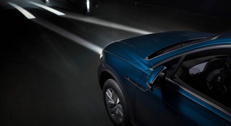 Volkswagen_Feux_Golf_8-Phares-